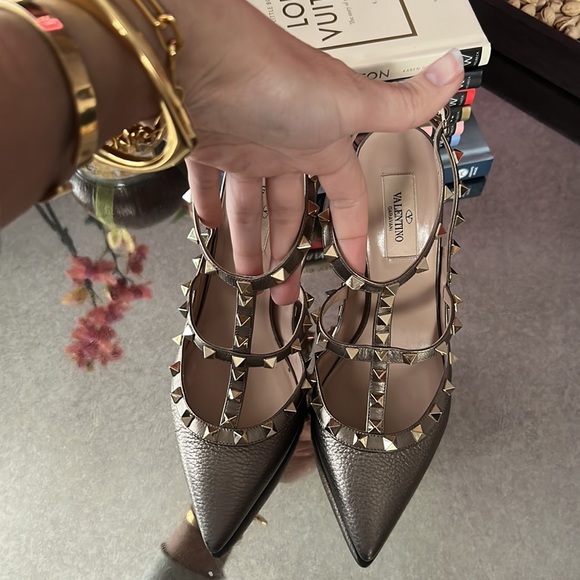 SOLD Valentino ROCKSTUD ANKLE STRAP PUMP 100 MM gold tone - Picture 6 of 14